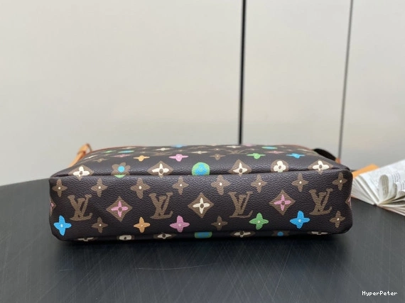 POCHETTE VUITTON SOUPLE-32*21*8CM LOUIS VOYAGE 0714